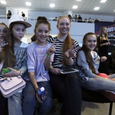 Open Art Studio at the Feel the beat