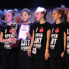 Open Art Studio at the Feel the beat