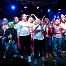 open art studio birthday party 